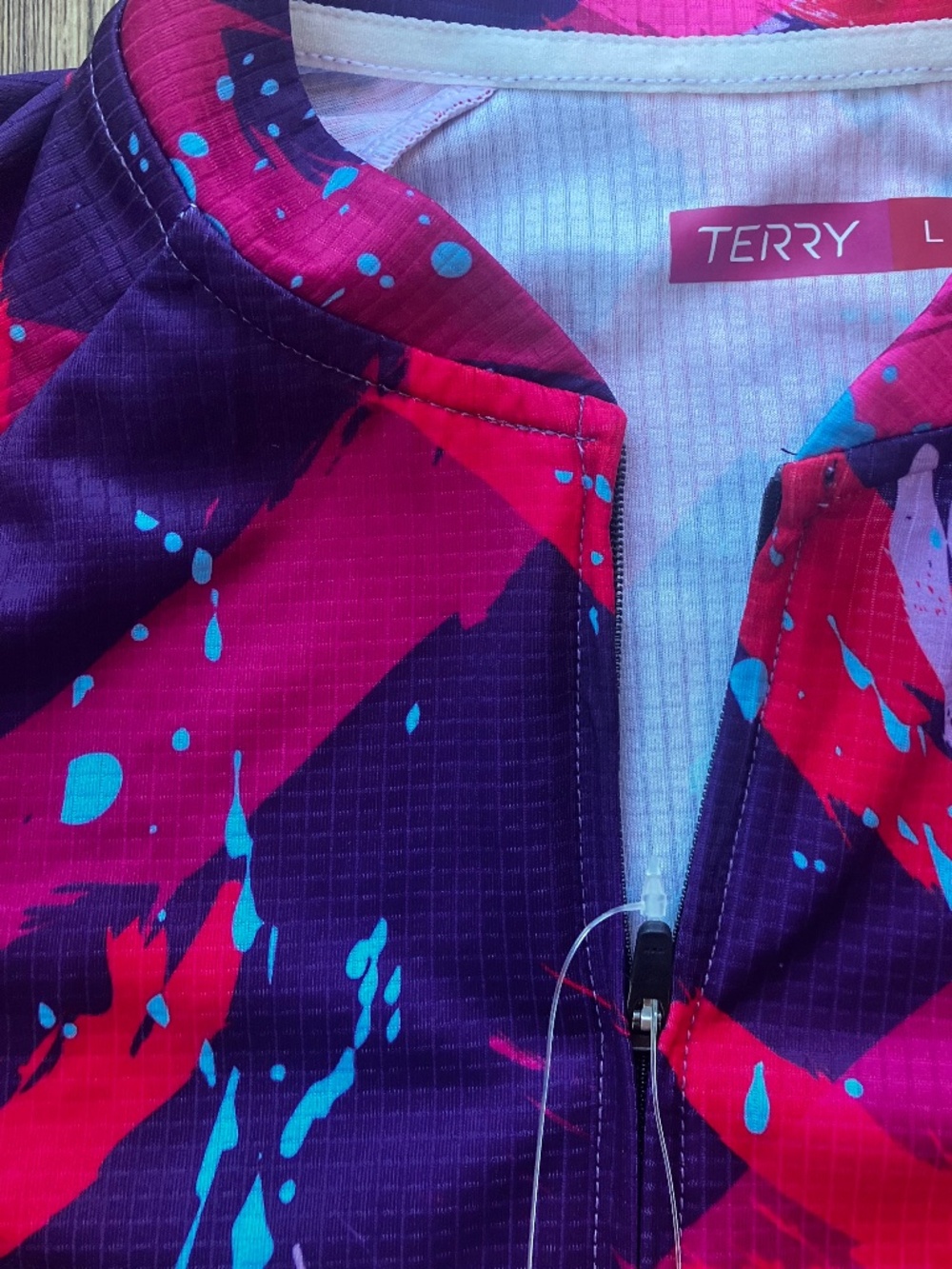 Terry Women's Large Cycling Jersey Full Zip Pink Purple Artistic Back Pocket NWT - Picture 7 of 7